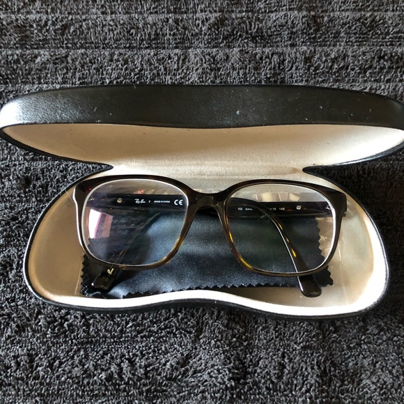 RayBan frames 🤓 - Picture 3 of 6